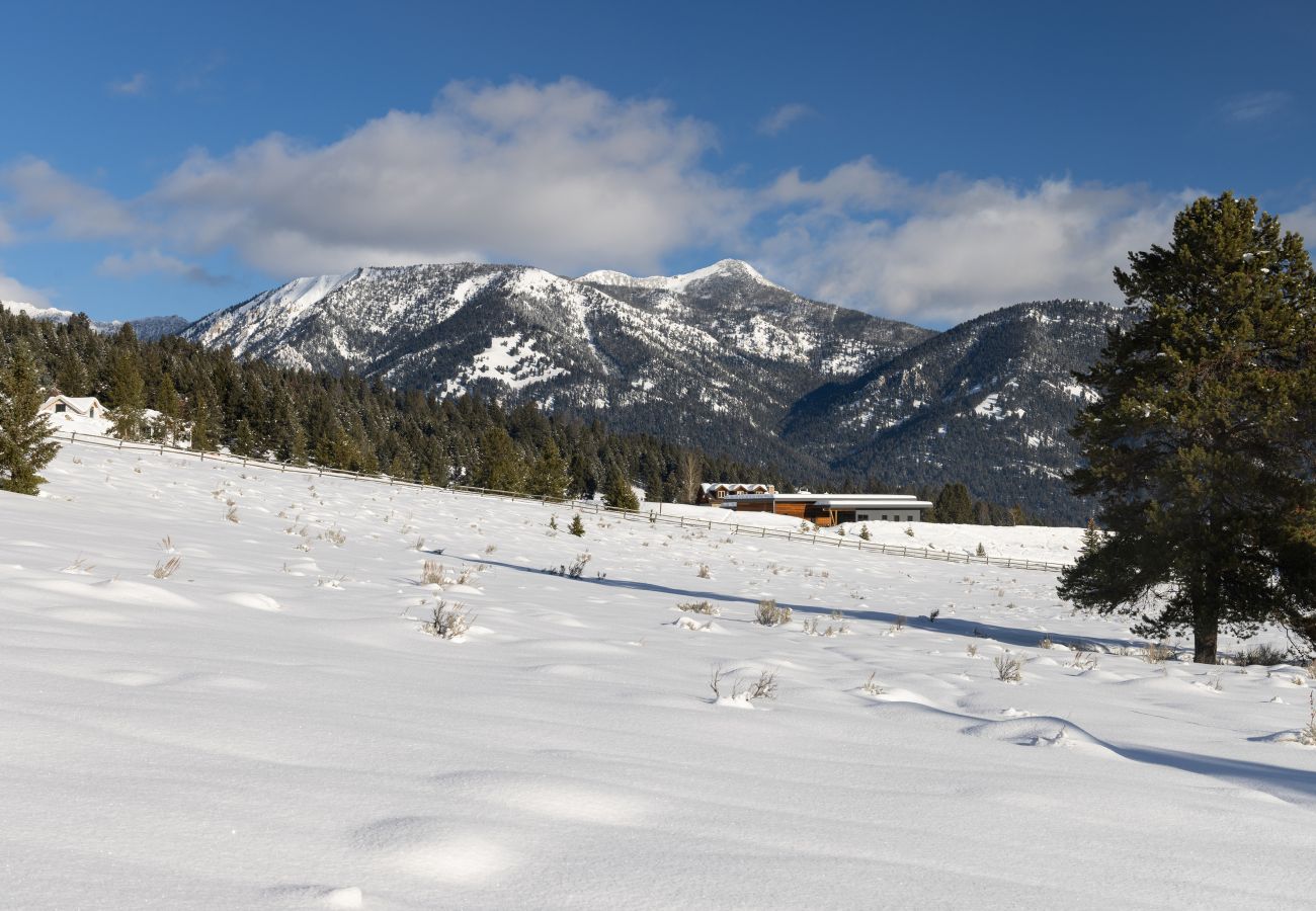 House in Big Sky - Exceptional Big Sky Retreat 