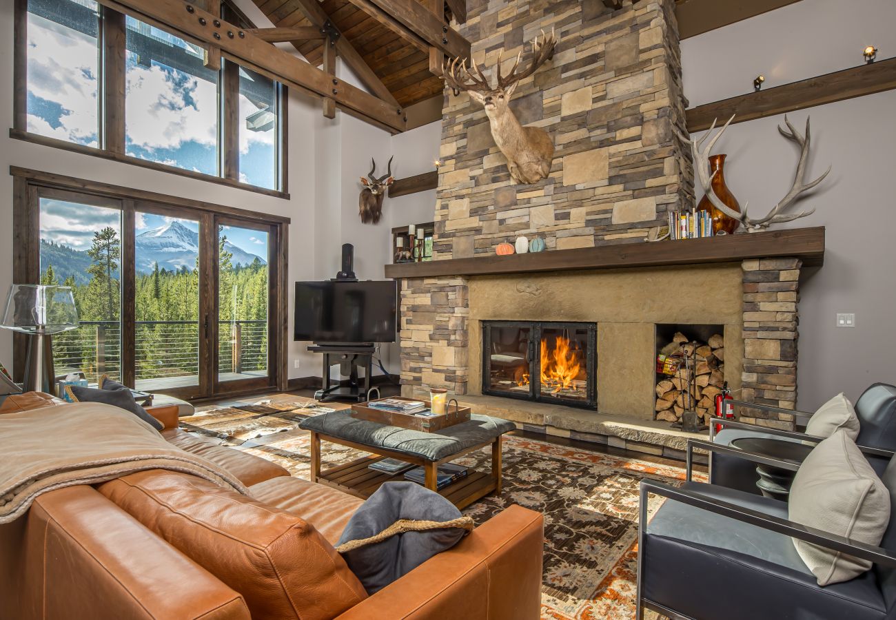 House in Big Sky - New to Market! Stunning Big Sky Vacation Home