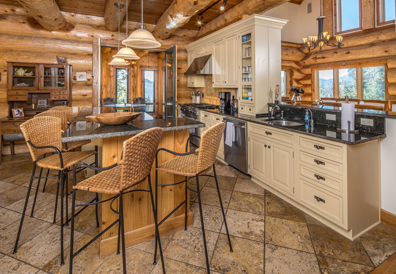 Cabin in Big Sky - New to Market! Big Sky Beehive Basin Cabin