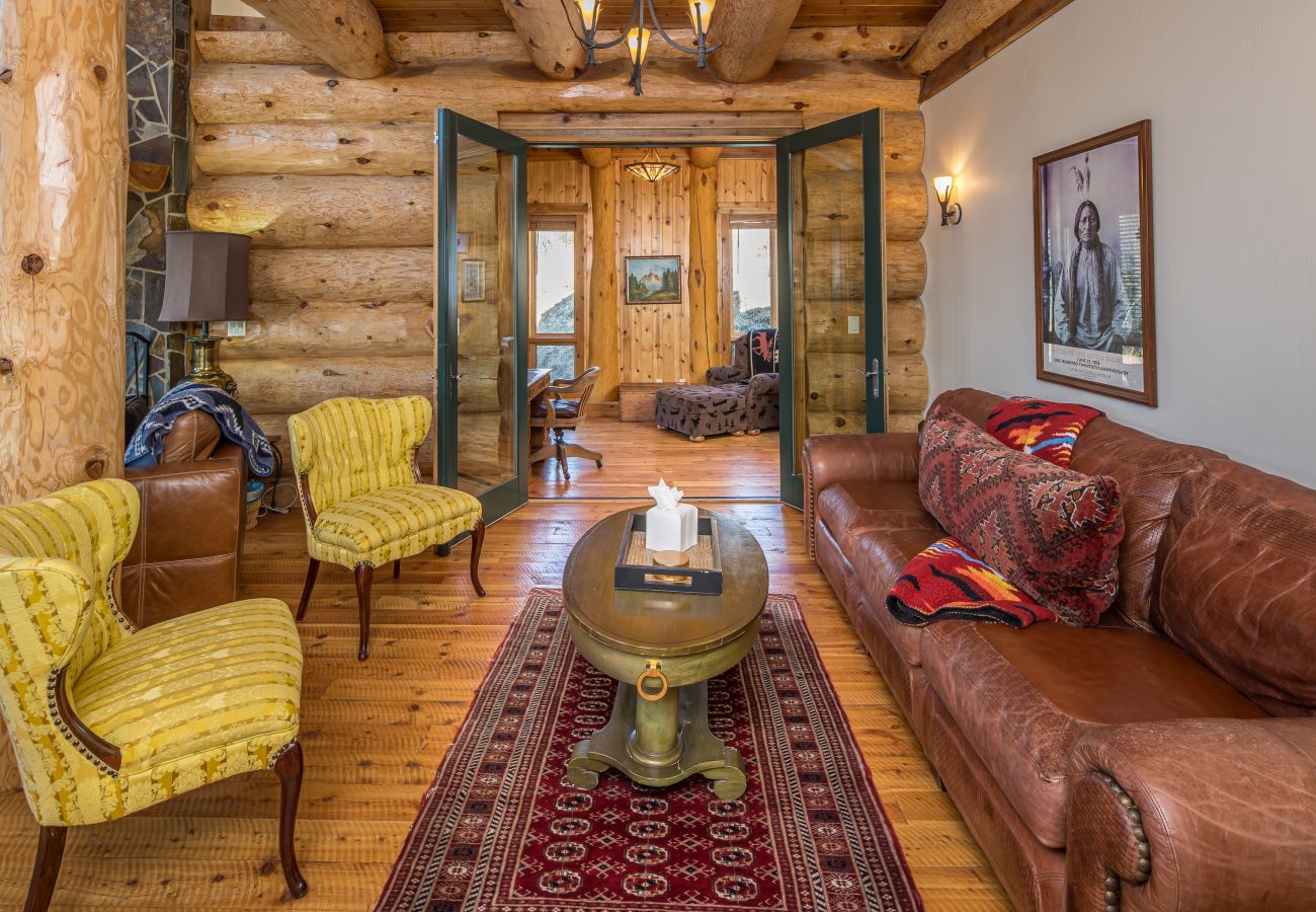 Cabin in Big Sky - New to Market! Big Sky Beehive Basin Cabin