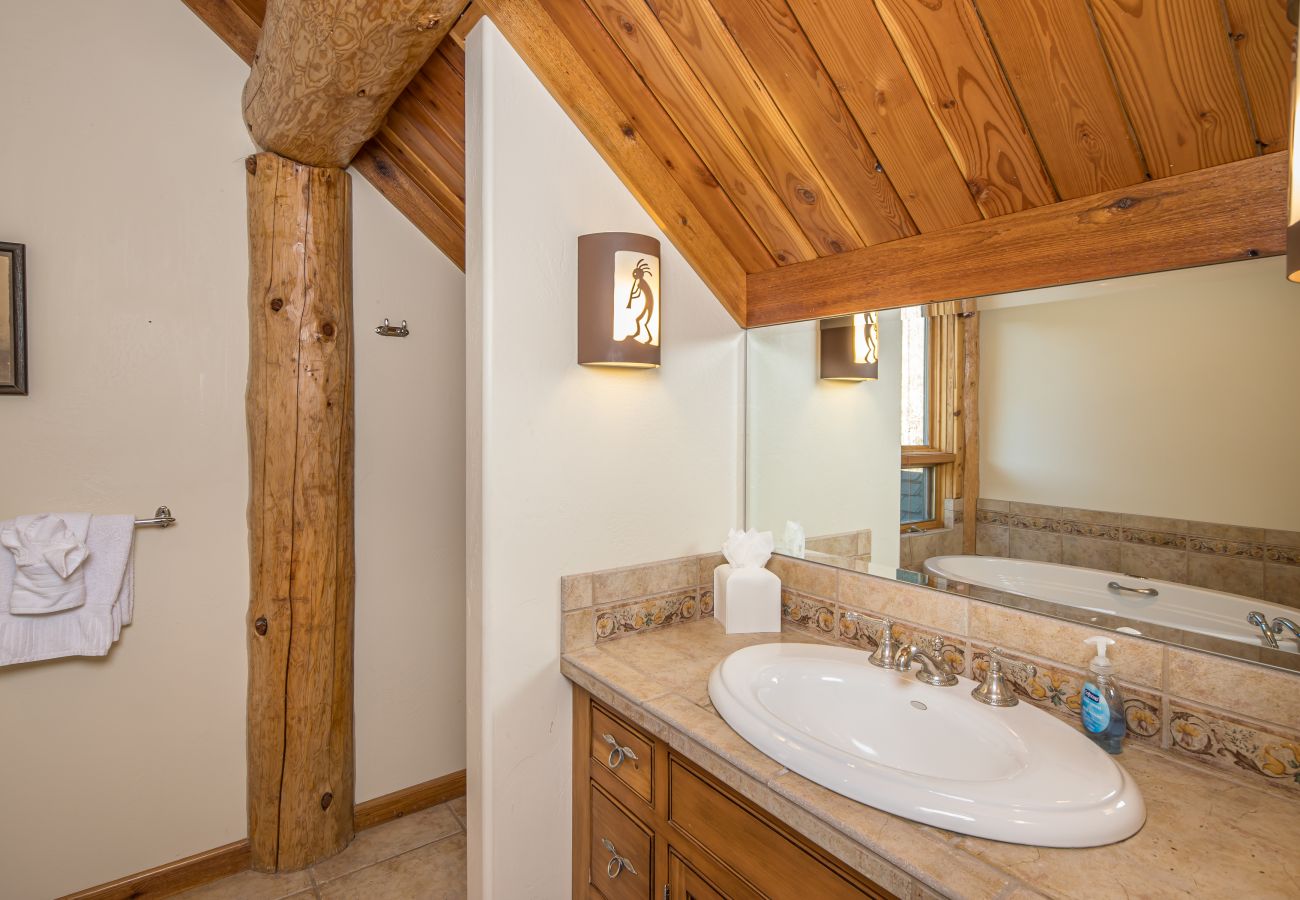 Cabin in Big Sky - New to Market! Big Sky Beehive Basin Cabin