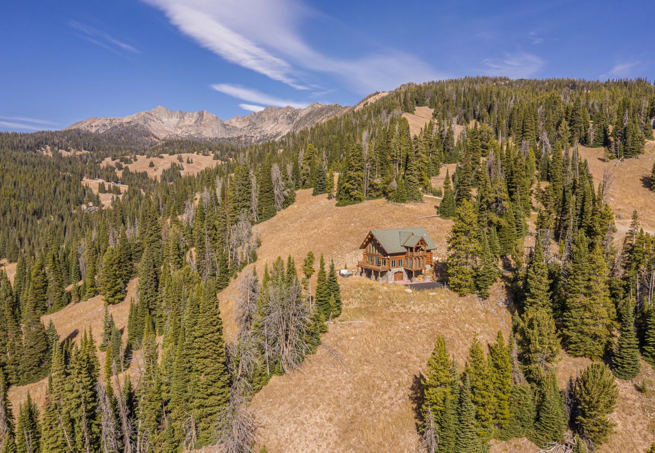 Cabin in Big Sky - New to Market! Big Sky Beehive Basin Cabin